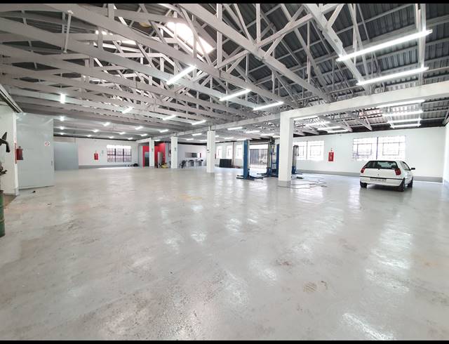 990M² WORKSHOP FOR SALE IN OPHIRTON